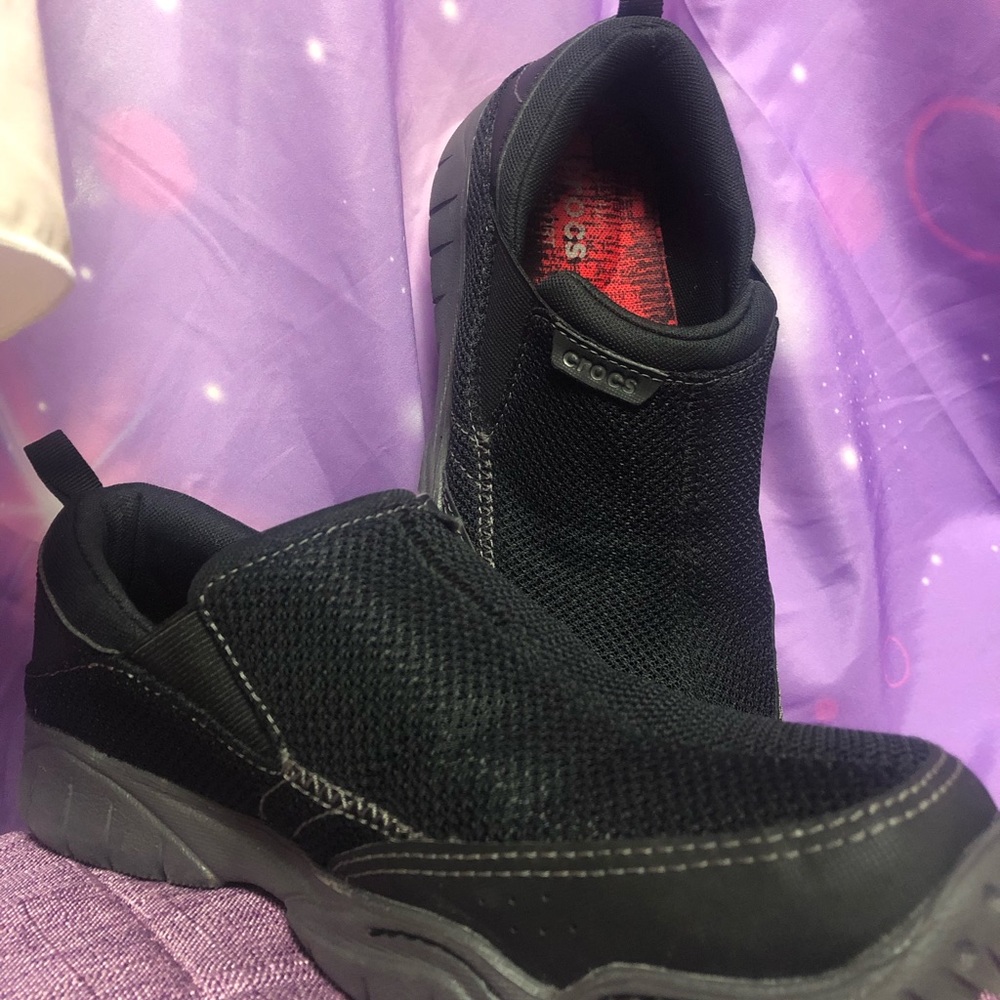 Slip on crocs men’s size 9.5
